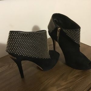 Michael Kors Gold Stud Peep Toe Suede Booties Sz7